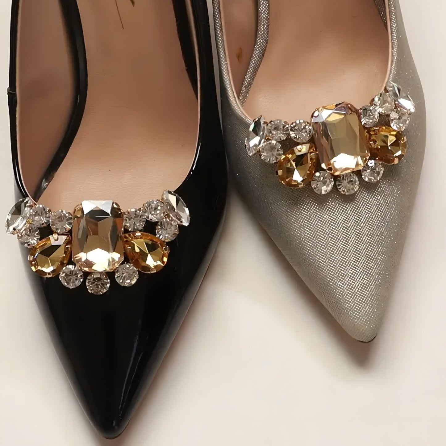 Nr.15 Elegante Schuhclips in Schleifenform mit Perlenbesatz – Stilvoller Akzent für jeden Look