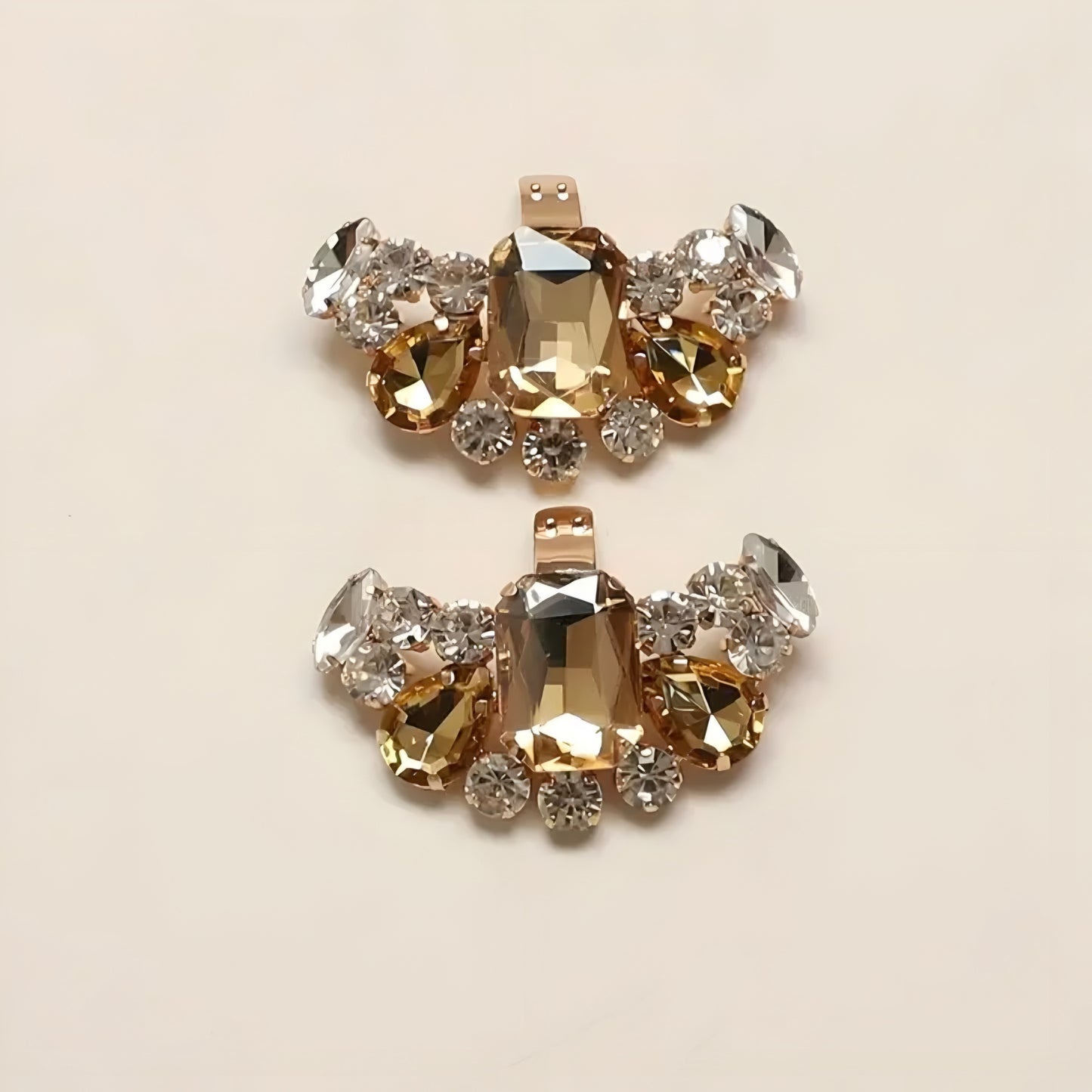 Nr.15 Elegante Schuhclips in Schleifenform mit Perlenbesatz – Stilvoller Akzent für jeden Look
