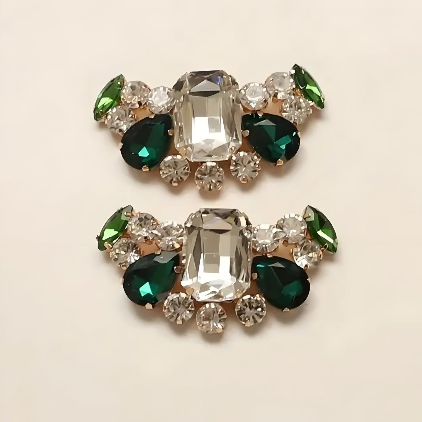 Nr.15 Elegante Schuhclips in Schleifenform mit Perlenbesatz – Stilvoller Akzent für jeden Look