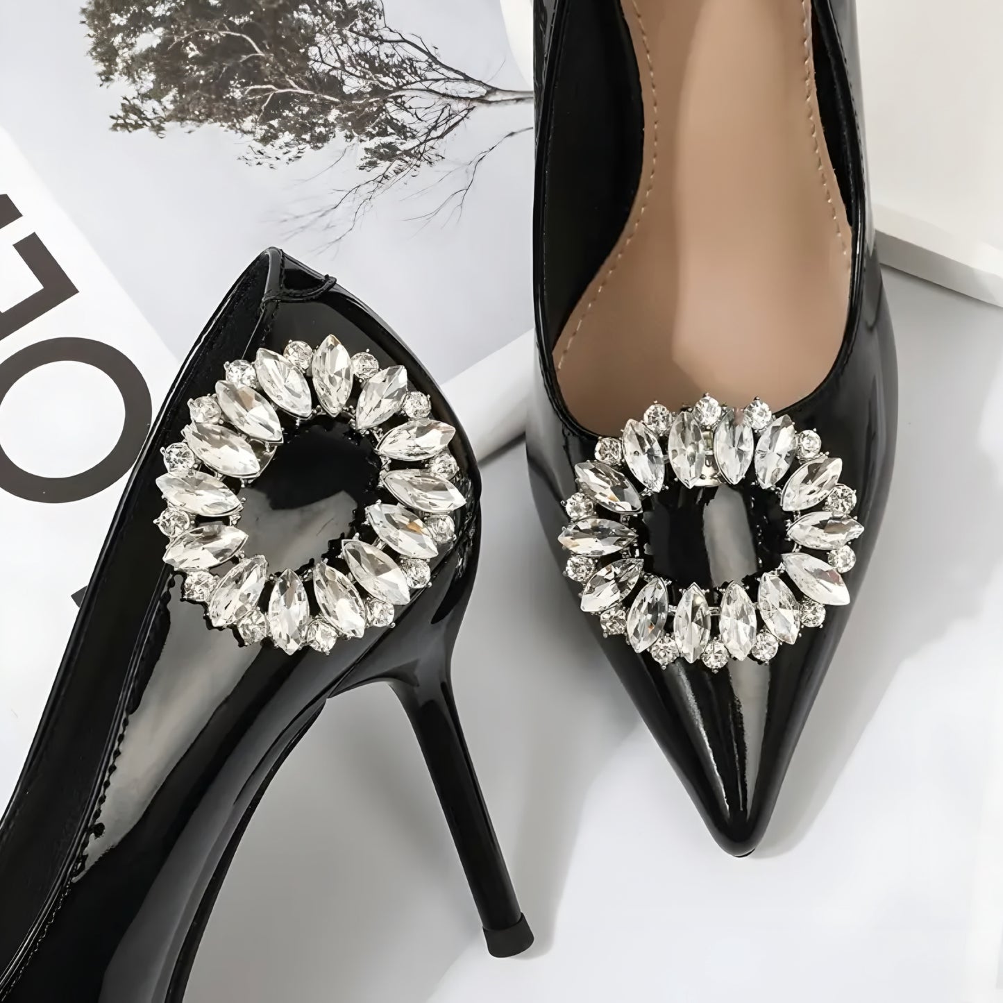 Elegante Kristall-Schuhclips in Goldoptik – Runddesign für glamouröse Akzente